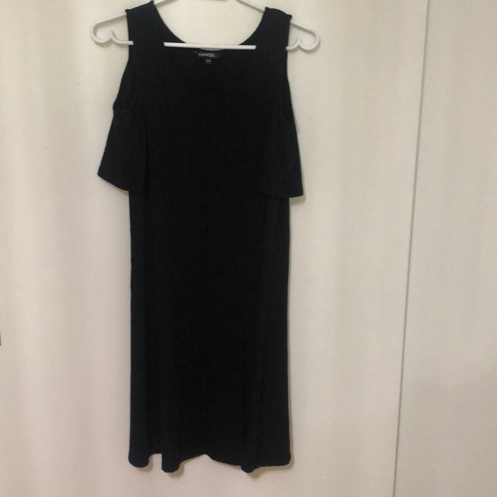 Off-Shoulder knit dress